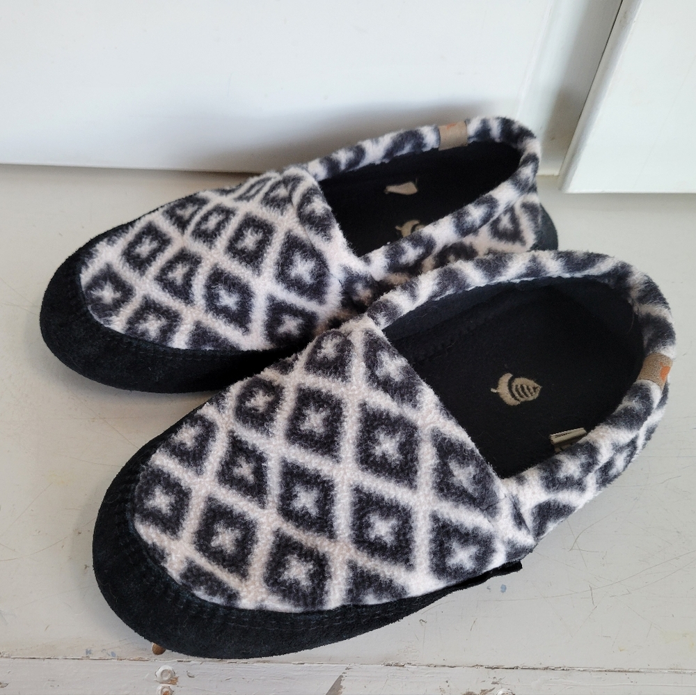 Acorn Moccasin Fleece Slipper Black White Pre-owned Women's Size 5-6 Good Cond